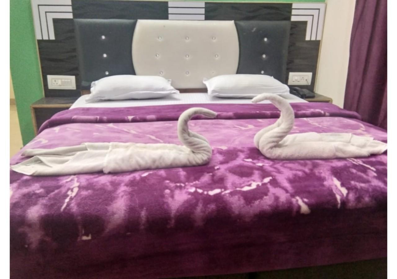 ホテル Cozy Swiss Meadows Khajjiar エクステリア 写真